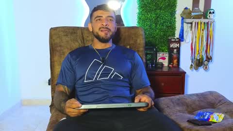 Brayan online show from January 15, 2025, 1:23 am