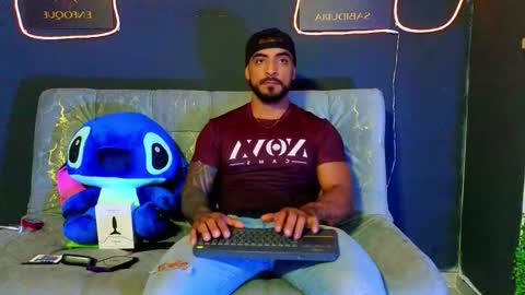 Brayan online show from November 16, 2025, 10:04 pm