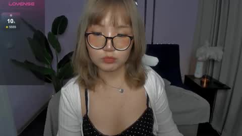 erica_asti online show from November 18, 2025, 3:12 am