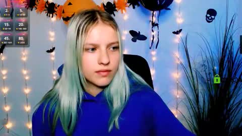 your dear Erica  online show from October 28, 2025, 10:01 pm