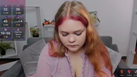 Snapshot of erica_love_ chatting on October 7, 2025, 5:48 am erica_love_ online show from October 7, 2025, 5:48 am