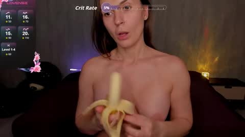 EricaPowers online show from October 28, 2025, 2:42 pm