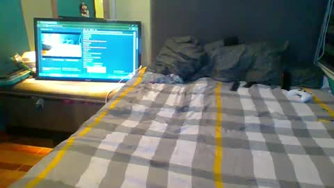 ericareh online show from September 17, 2025, 5:09 am