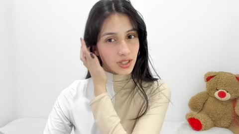 Snapshot of ericbana_ chatting on February 7, 2025, 3:55 am Dayanna online show from February 7, 2025, 3:55 am