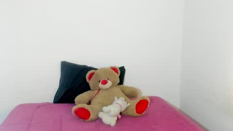 Snapshot of ericbana_ chatting on November 15, 2025, 3:15 am Dayanna online show from November 15, 2025, 3:15 am