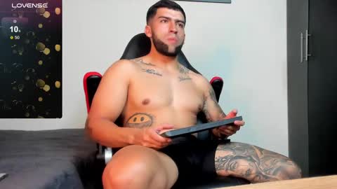 Snapshot of erick_blake_ chatting on February 17, 2025, 3:58 am my online show from February 17, 2025, 3:58 am