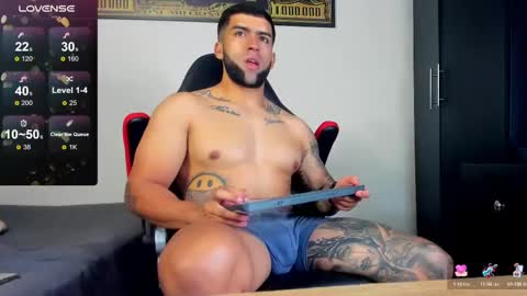 Snapshot of erick_blake_ chatting on February 28, 2025, 5:04 am my online show from February 28, 2025, 5:04 am