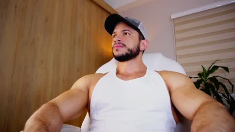 Snapshot of erick_thompson chatting on December 11, 2024, 5:48 pm Erick Thompson online show from December 11, 2024, 5:48 pm