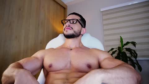 Snapshot of erick_thompson chatting on December 27, 2024, 10:59 pm Erick Thompson online show from December 27, 2024, 10:59 pm