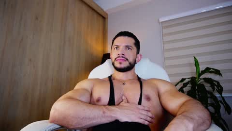 Snapshot of erick_thompson chatting on January 3, 2025, 9:05 pm Erick Thompson online show from January 3, 2025, 9:05 pm