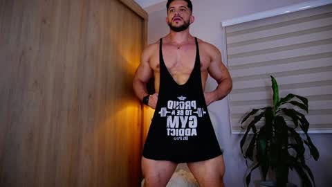 Snapshot of erick_thompson chatting on January 8, 2025, 10:16 pm Erick Thompson online show from January 8, 2025, 10:16 pm