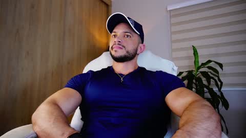 Snapshot of erick_thompson chatting on January 10, 2025, 8:59 pm Erick Thompson online show from January 10, 2025, 8:59 pm