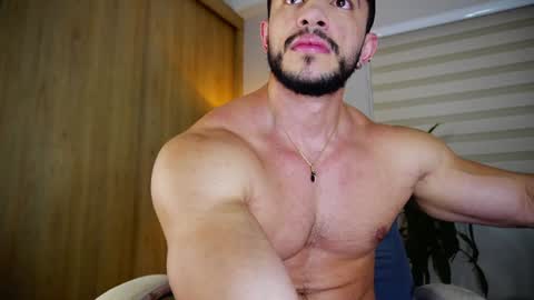 Snapshot of erick_thompson chatting on January 24, 2025, 9:58 pm Erick Thompson online show from January 24, 2025, 9:58 pm