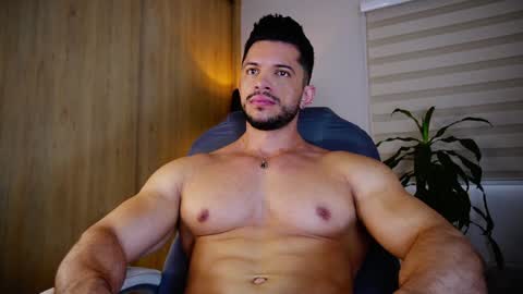 Snapshot of erick_thompson chatting on February 8, 2025, 6:33 pm Erick Thompson online show from February 8, 2025, 6:33 pm