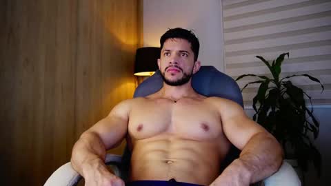 Snapshot of erick_thompson chatting on February 19, 2025, 9:58 pm Erick Thompson online show from February 19, 2025, 9:58 pm