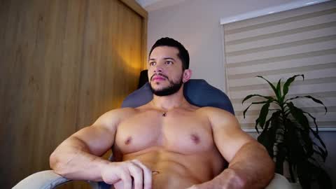 Snapshot of erick_thompson chatting on February 25, 2025, 10:29 pm Erick Thompson online show from February 25, 2025, 10:29 pm