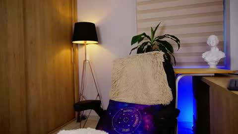 Snapshot of erick_thompson chatting on November 27, 2025, 9:06 pm Erick Thompson online show from November 27, 2025, 9:06 pm