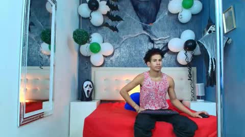   online show from October 26, 2025, 3:45 am