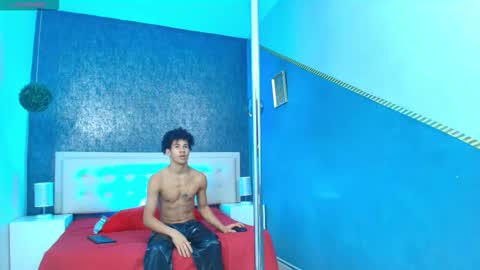   online show from November 6, 2025, 4:24 am