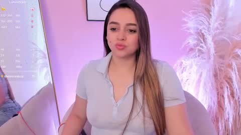 Erika Mendez online show from September 9, 2025, 7:46 pm