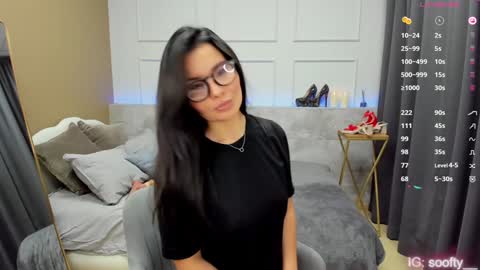 Snapshot of erika_soft chatting on December 24, 2024, 6:11 am Erika online show from December 24, 2024, 6:11 am