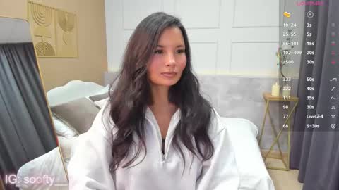 Snapshot of erika_soft chatting on November 18, 2025, 5:23 am Erika online show from November 18, 2025, 5:23 am