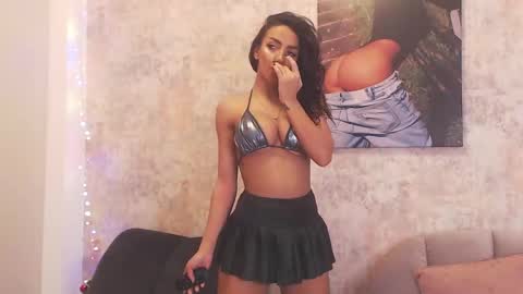 Erikabeee online show from February 4, 2025, 6:14 am