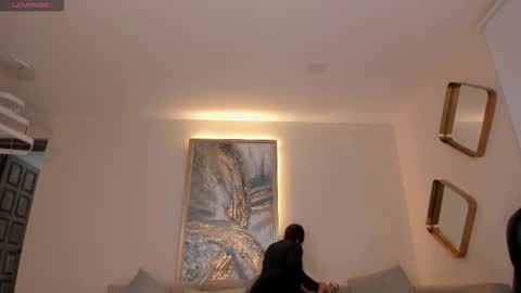 Erika Benz online show from November 9, 2025, 12:03 pm