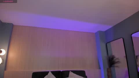 Erika Benz online show from November 15, 2025, 12:34 pm