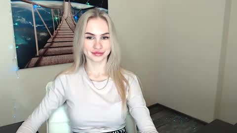 Snapshot of erikagavin chatting on January 24, 2025, 1:25 pm Erika online show from January 24, 2025, 1:25 pm