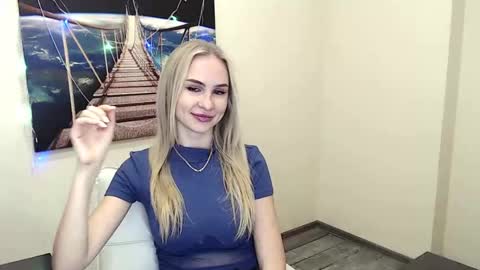 Snapshot of erikagavin chatting on February 18, 2025, 4:16 pm Erika online show from February 18, 2025, 4:16 pm