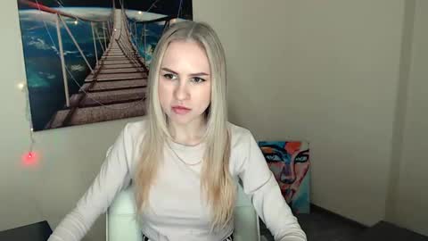 Snapshot of erikagavin chatting on March 5, 2025, 1:28 pm Erika online show from March 5, 2025, 1:28 pm