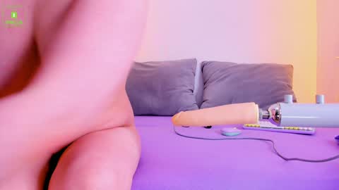 Snapshot of erikalustx chatting on January 24, 2025, 4:16 am Erika online show from January 24, 2025, 4:16 am