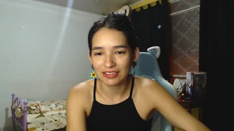 Snapshot of erina_1 chatting on December 11, 2024, 1:05 am erina_1 online show from December 11, 2024, 1:05 am