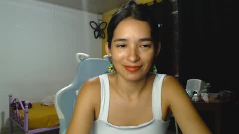 Snapshot of erina_1 chatting on January 23, 2025, 11:26 pm erina_1 online show from January 23, 2025, 11:26 pm