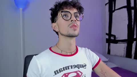 Snapshot of erisleon chatting on October 30, 2025, 1:34 pm   online show from October 30, 2025, 1:34 pm