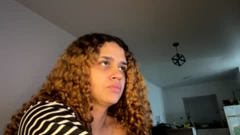 Snapshot of erixed chatting on December 1, 2025, 3:33 am Gabs online show from December 1, 2025, 3:33 am