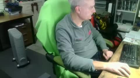 ernello online show from November 14, 2025, 6:34 am