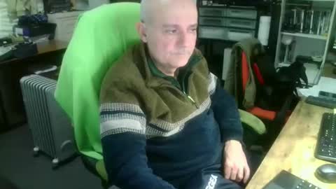 ernello online show from November 30, 2025, 8:35 pm