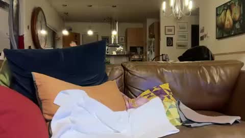 eros online show from February 21, 2025, 1:11 am