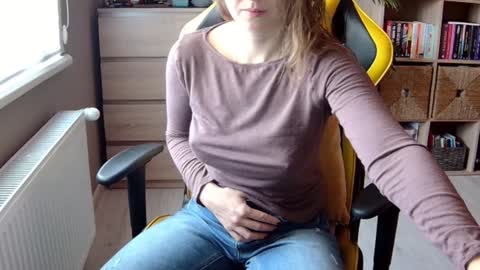 Snapshot of erotic_vibe chatting on December 26, 2024, 10:16 am Melissa online show from December 26, 2024, 10:16 am