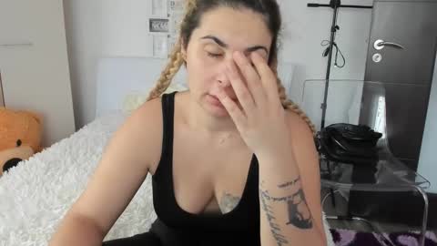 Snapshot of eroticsensualkitty4u chatting on December 28, 2024, 8:37 am eroticsensualkitty4u online show from December 28, 2024, 8:37 am