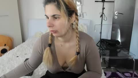 Snapshot of eroticsensualkitty4u chatting on January 9, 2025, 8:03 am eroticsensualkitty4u online show from January 9, 2025, 8:03 am