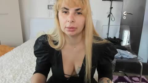 Snapshot of eroticsensualkitty4u chatting on January 11, 2025, 12:29 pm eroticsensualkitty4u online show from January 11, 2025, 12:29 pm