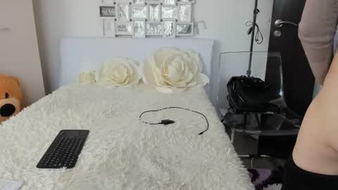Snapshot of eroticsensualkitty4u chatting on March 4, 2025, 6:58 am eroticsensualkitty4u online show from March 4, 2025, 6:58 am