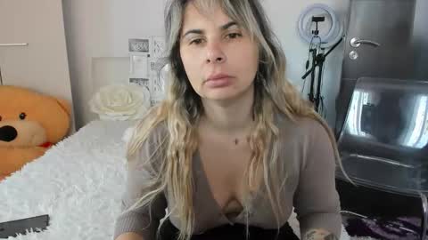 Snapshot of eroticsensualkitty4u chatting on November 14, 2025, 9:41 am eroticsensualkitty4u online show from November 14, 2025, 9:41 am