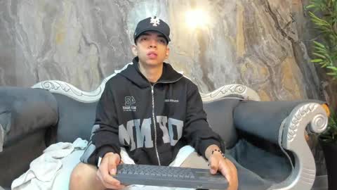 Eryon online show from September 10, 2025, 11:10 am