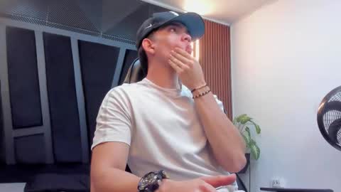 Eryon online show from September 30, 2025, 11:26 am