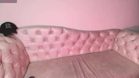 Eryx online show from September 26, 2025, 2:21 pm