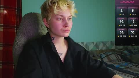 Snapshot of esajukyy chatting on December 14, 2024, 2:53 pm esajukyy online show from December 14, 2024, 2:53 pm